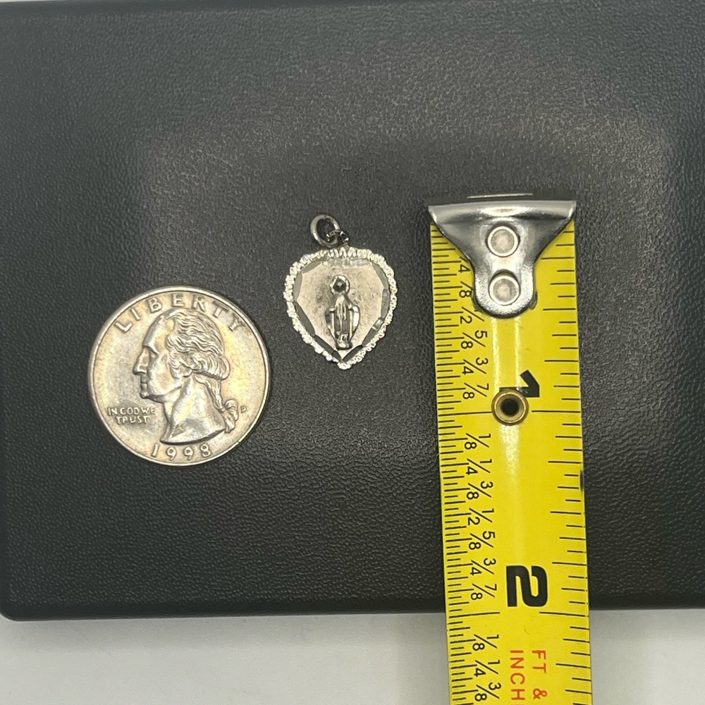 Chapel Vintage Sterling Silver Virgin Mary Catholic Religious Heart Pendant View 6